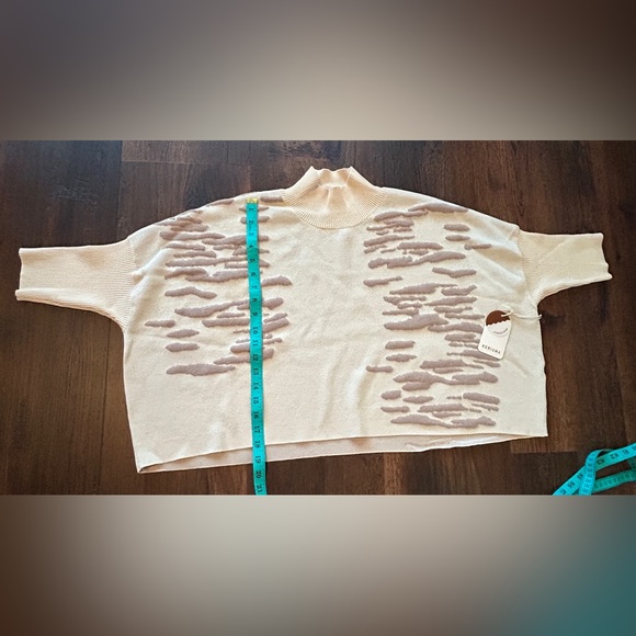 Kerisma Mock Neck Batwing Sweater O/S Neutral - Picture 8 of 10